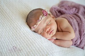 Newborn Photographer-5.jpg